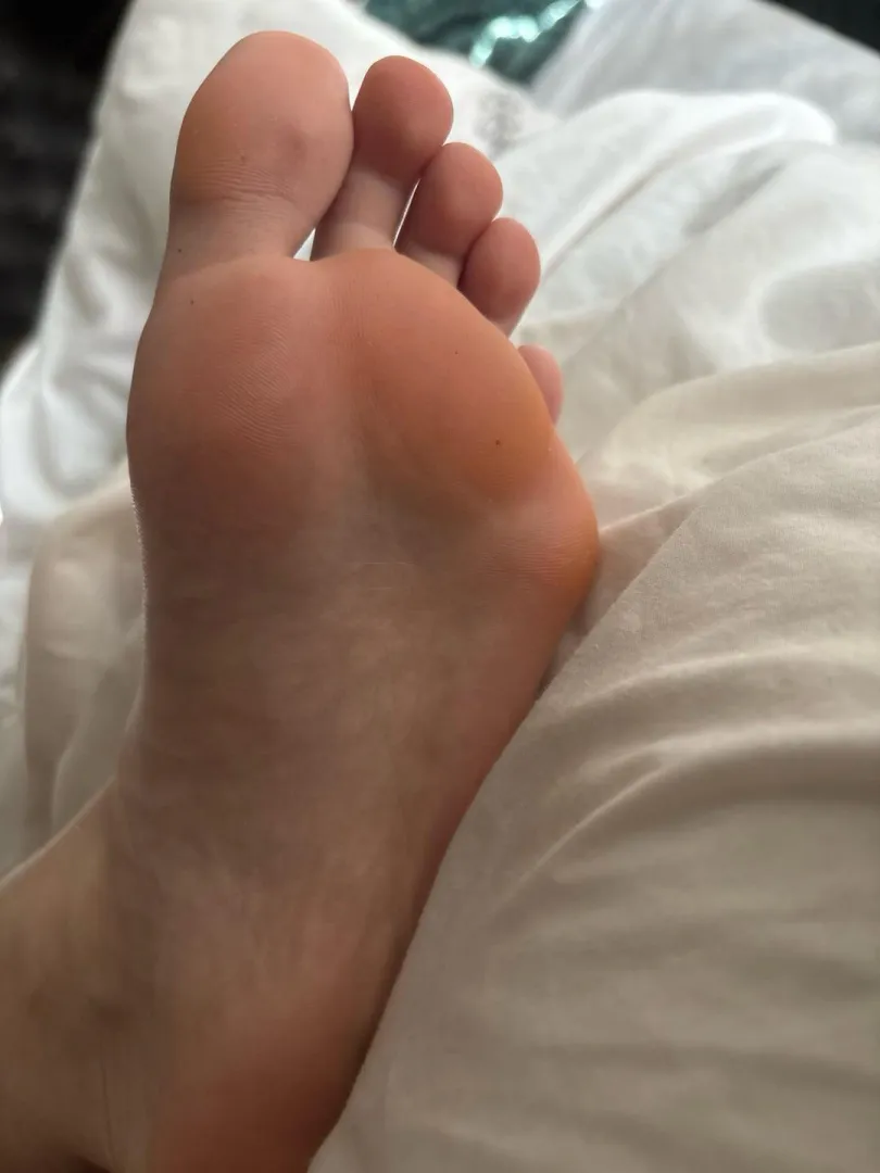 Do Your Toes Want To Chat Too 