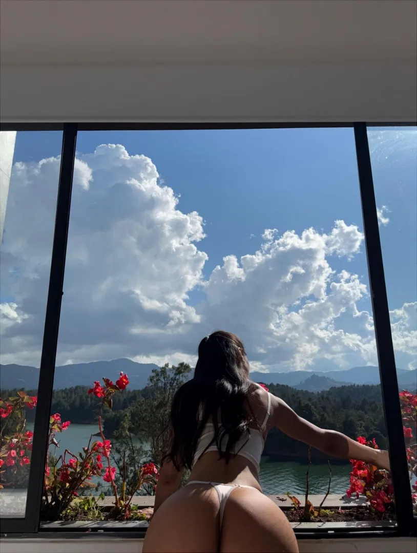 every cloud has its vixen