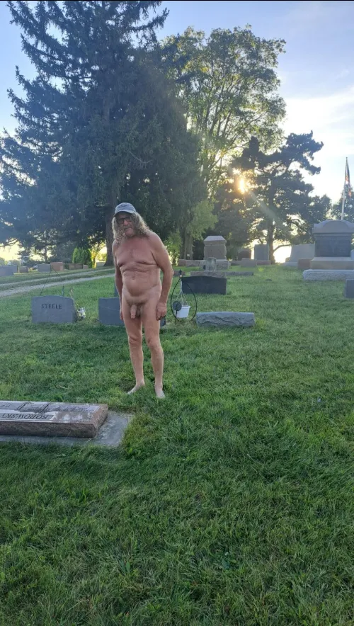 Full frontal male nudists