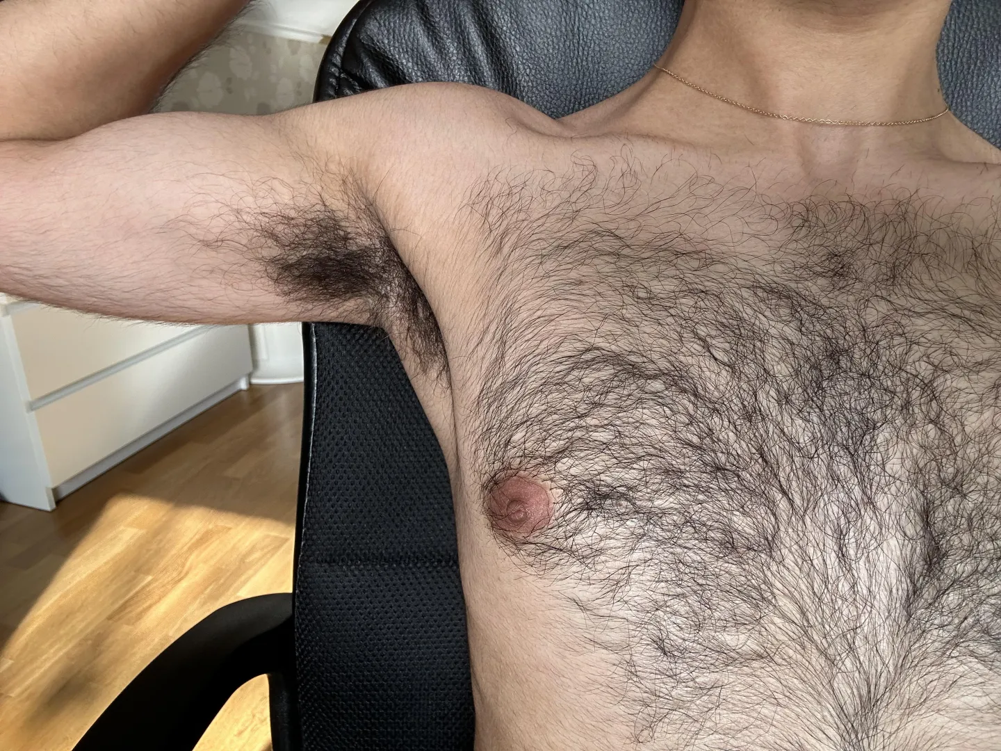 Hairy pits, hairy chest ;)