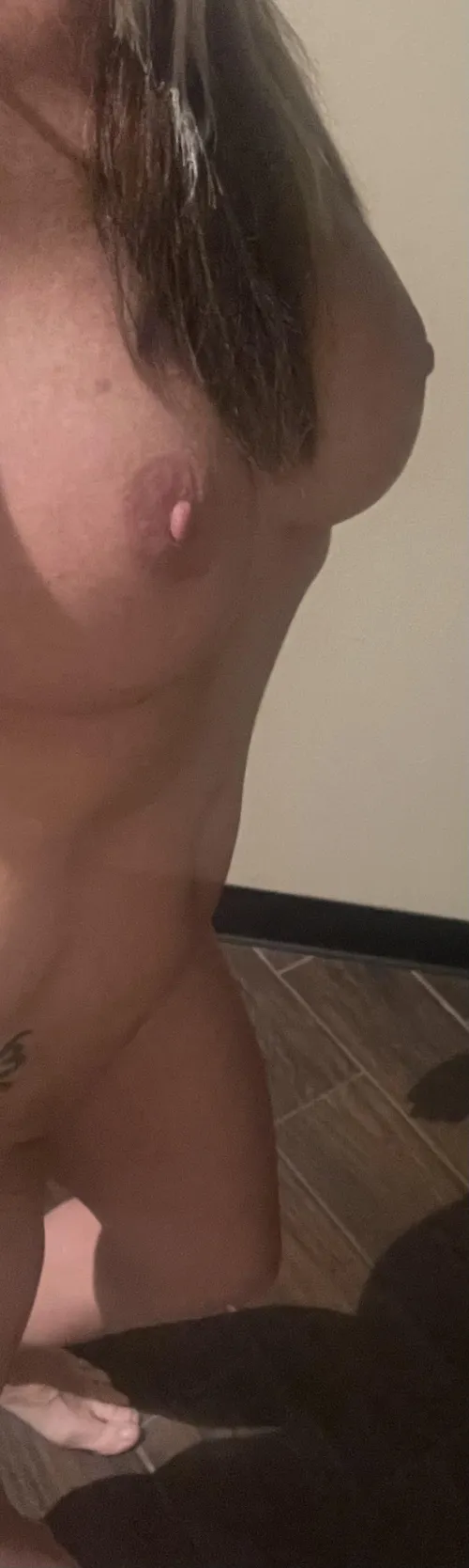 [NeighborhoodMILF] Happy Sunday!