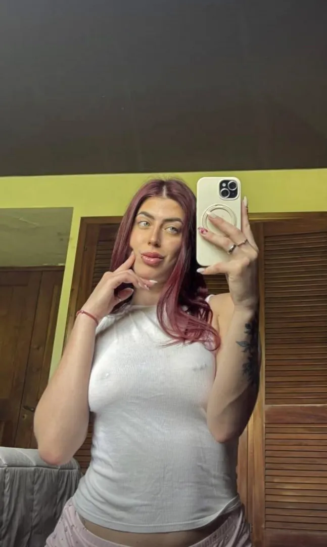 now you see why white tops are a go-to?