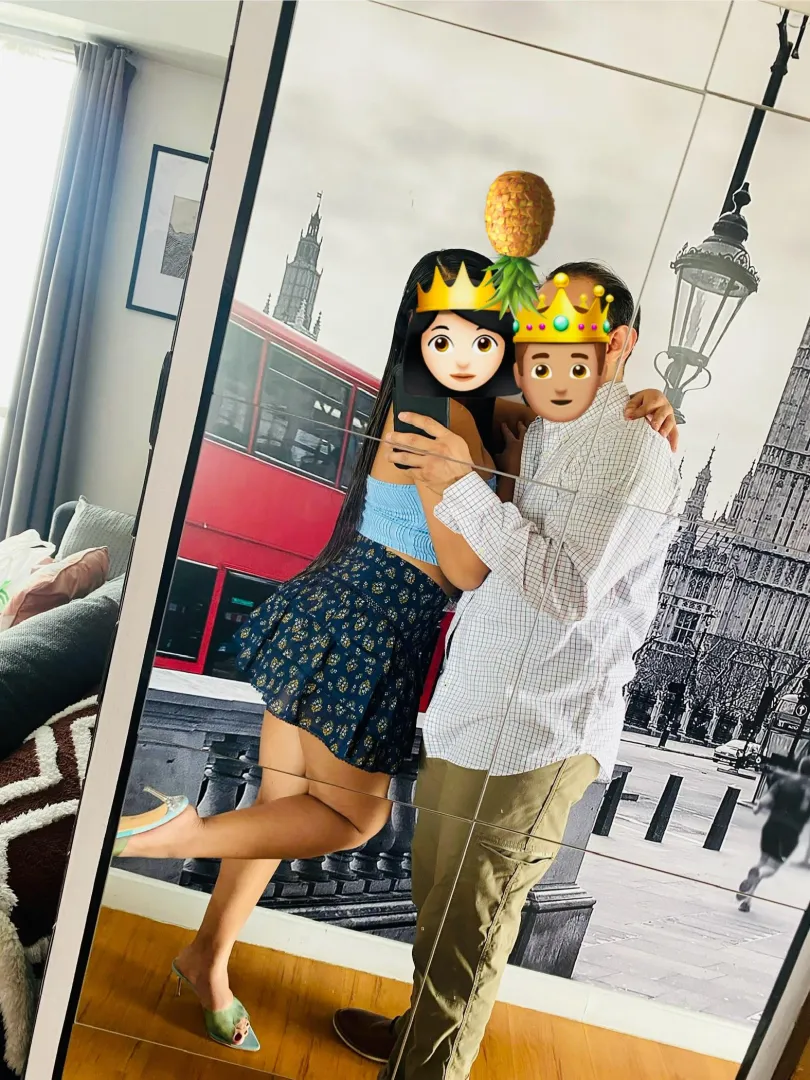 Saturday Night Hosting & Looking