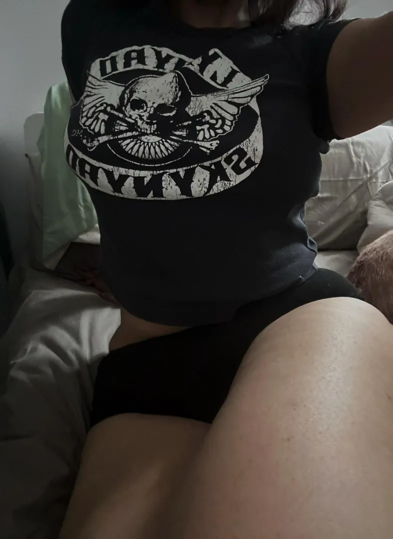 where are my most loyal, most devoted subjects?? your priestess beckons you!! come forward!