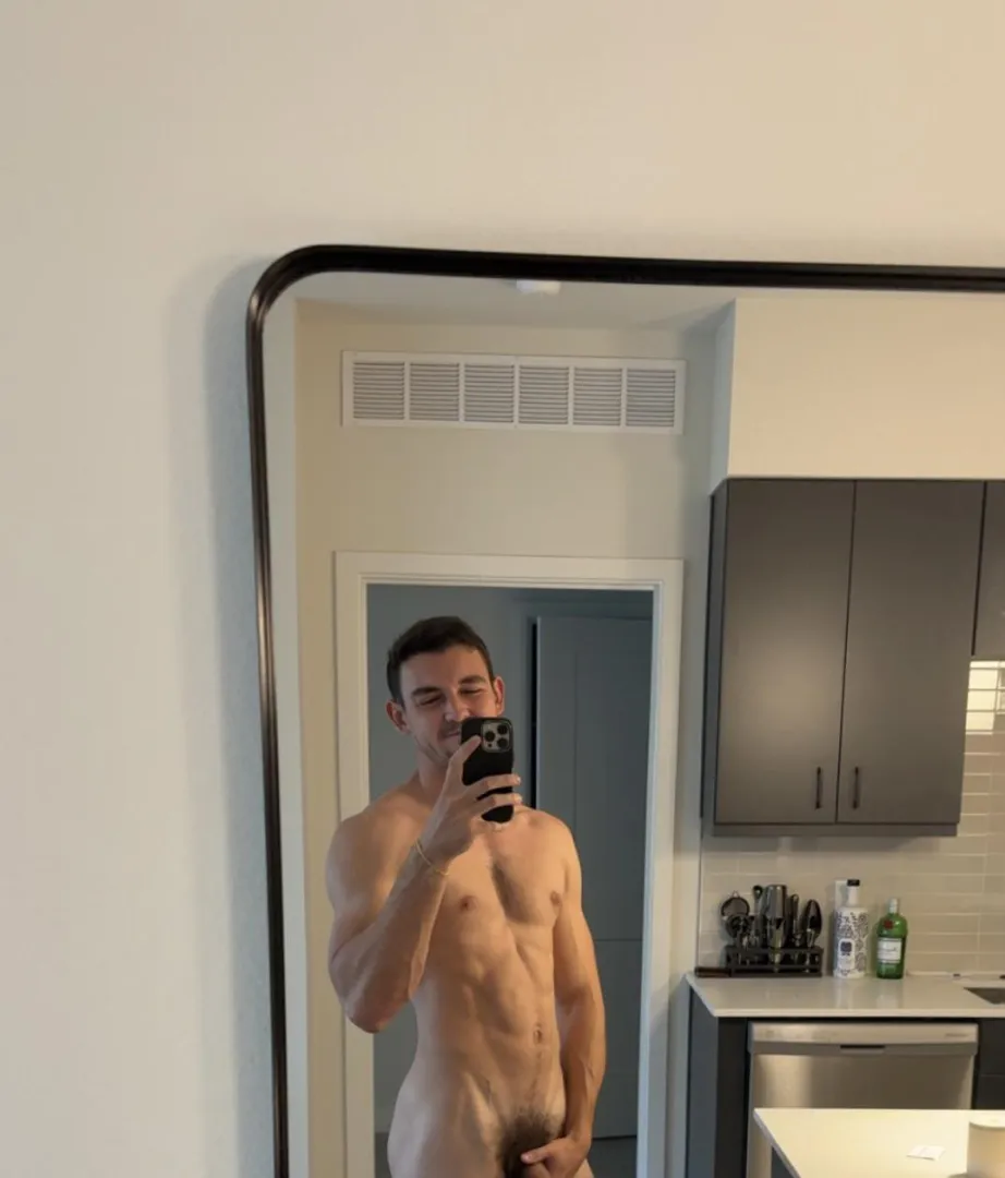 Cardio naked is more fun