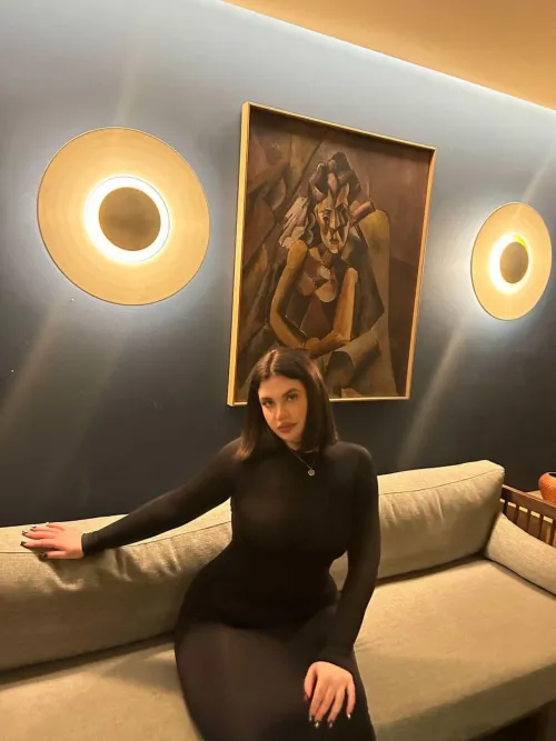 Do you wanna spank me daddy? 