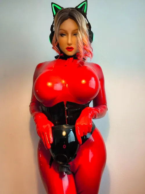 Entering the shiny doll dimension!