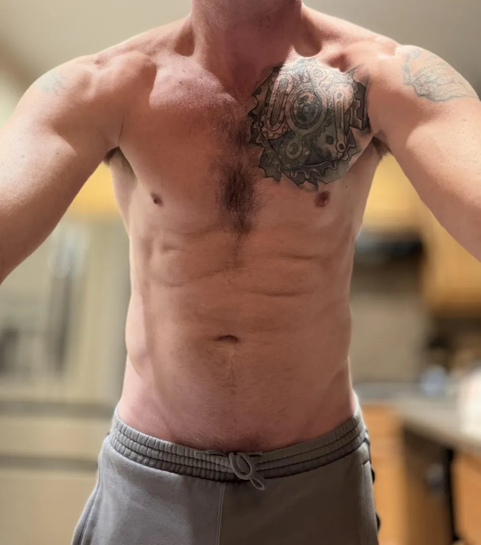 Happy spooky Friday !!