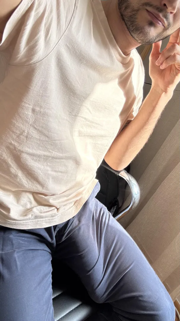 I’m only buying chinos from now on. They grip it so perfectly