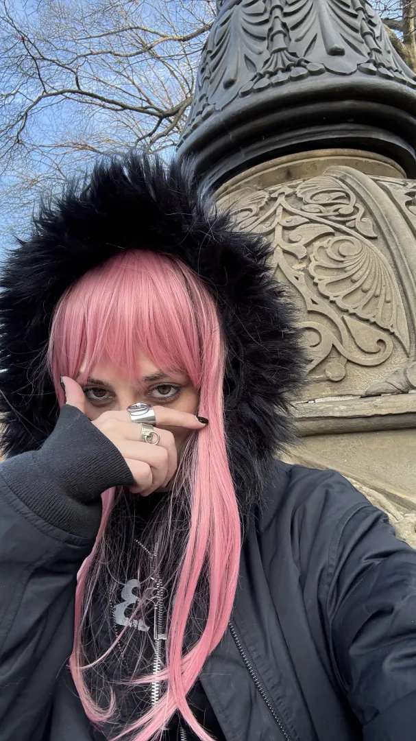 Lookin 4 fun/fwb vibes if ur close enough 2 link - lnstrgm: Lunabowtie