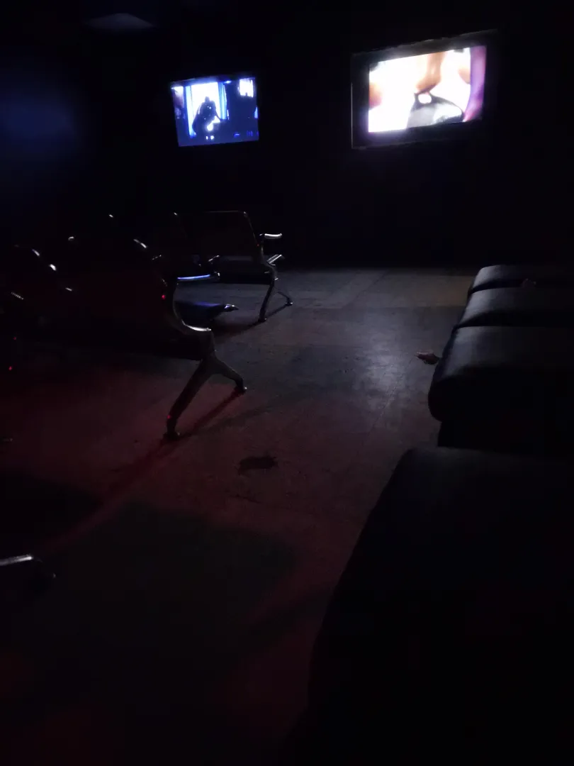 Looking to suck at barnetts