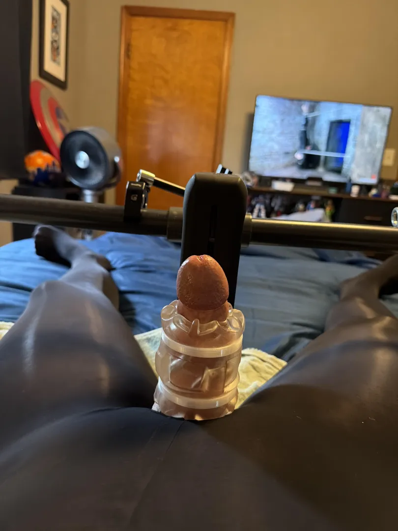 M4M looking for a slow teasing edge.