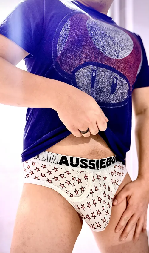 Mushrooms, Stars, Pipes