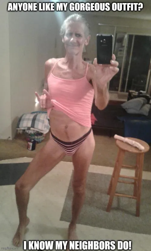 Nothings more exciting than being a perfect parking lot view! My patio door is usually cracked open for a quick annonomous hard fuck! Maybe the Kenosha Steam Bath some day?