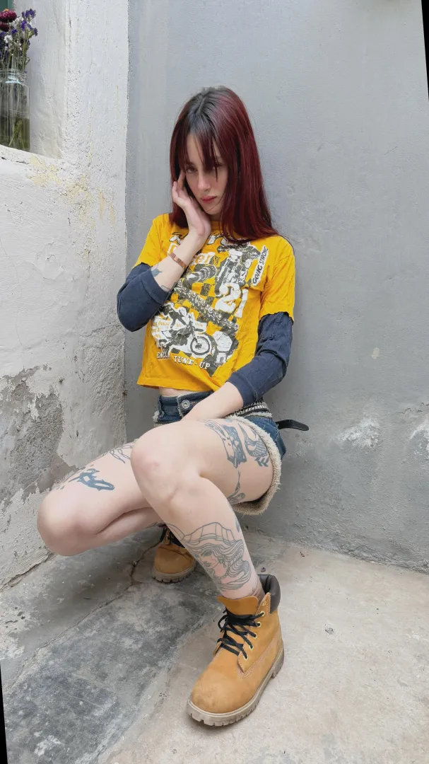 Slightly buzzed, only looking if you can host — dm me on Telgm: lunadollie