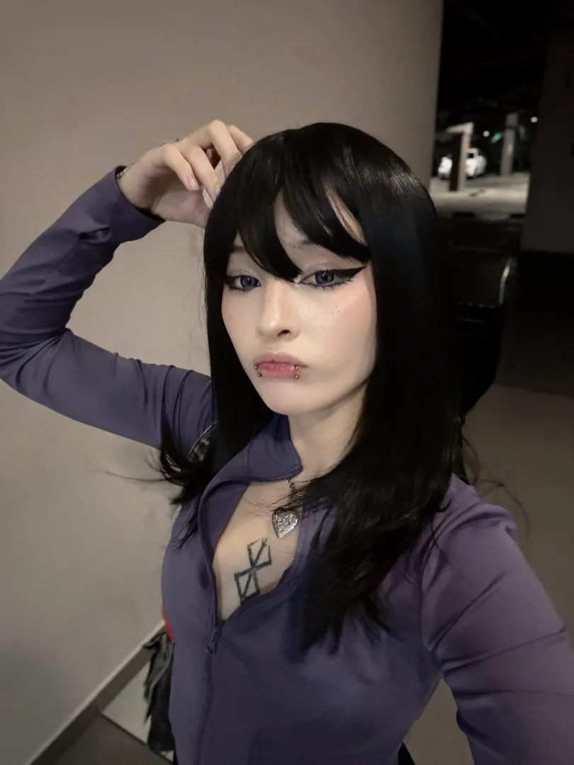 The type of girl that sucks you off at the gym and you never see again (ME:3)