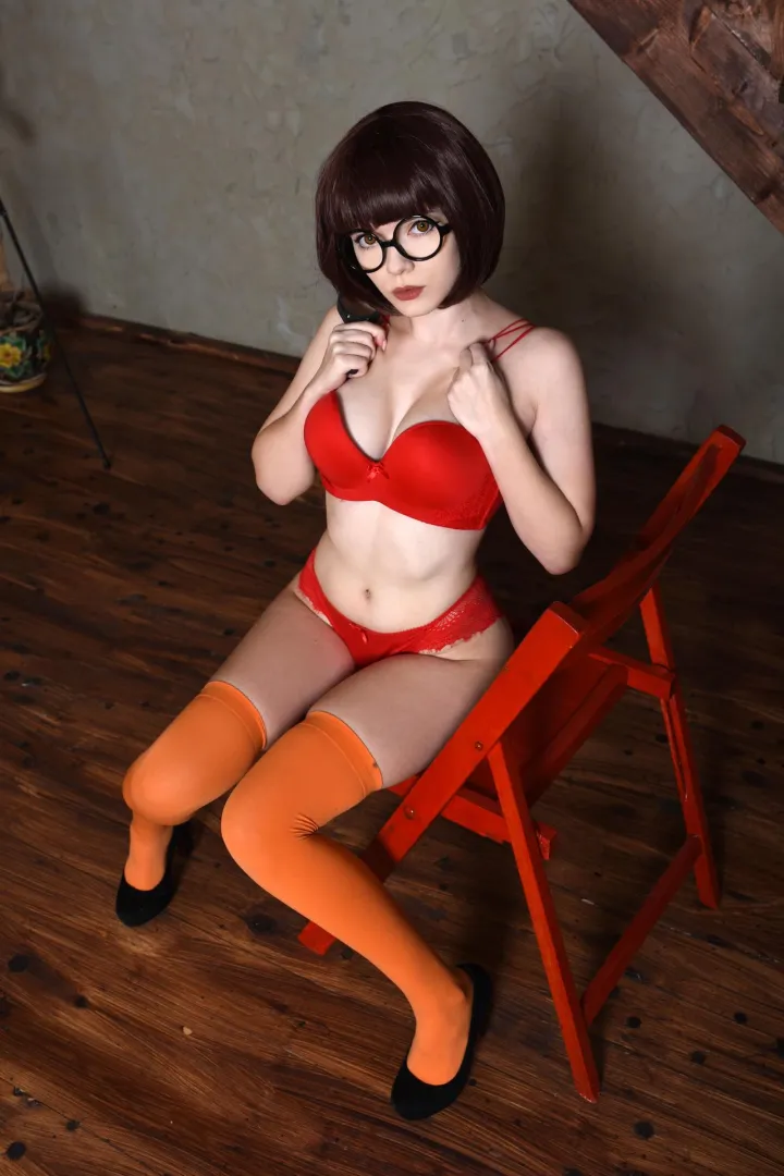 Velma from Scooby-Doo by irina_sabetskaya