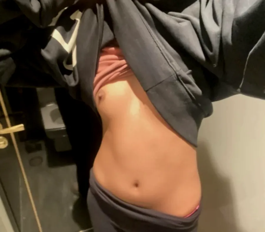 What would you reply with? snapchat:harpiecotton