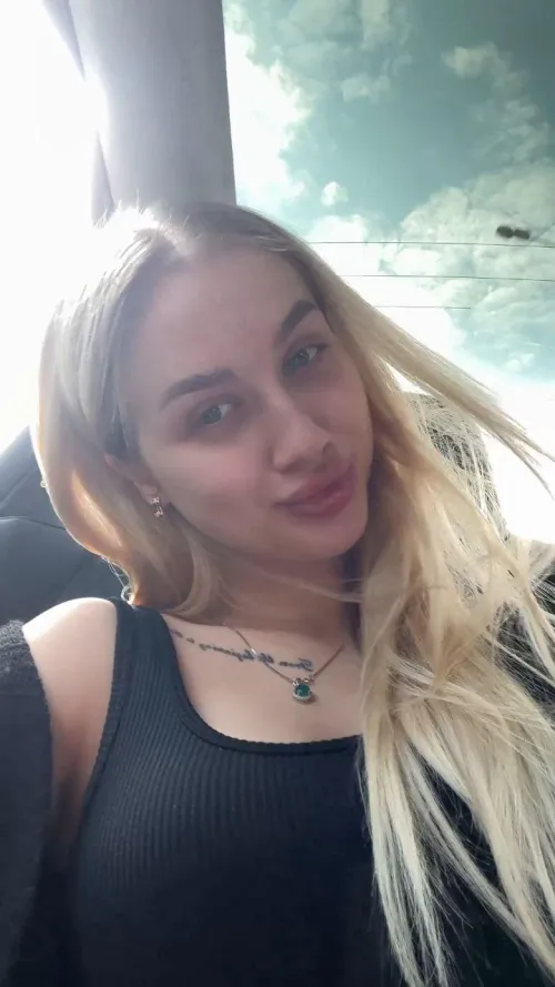 19 [F4M] if you’re confident and respectful, hmu