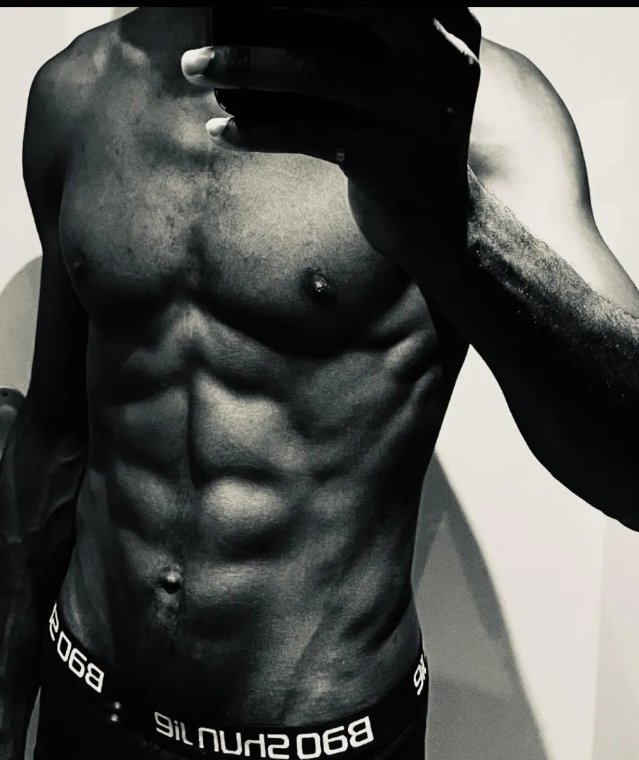 31 [M4F] Berlin only. Looking for cute women that like to dressup and have fun. Dm