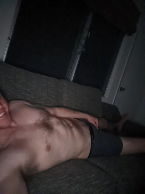 36[M4F or MF] Windward side - looking for a fun single woman or couple