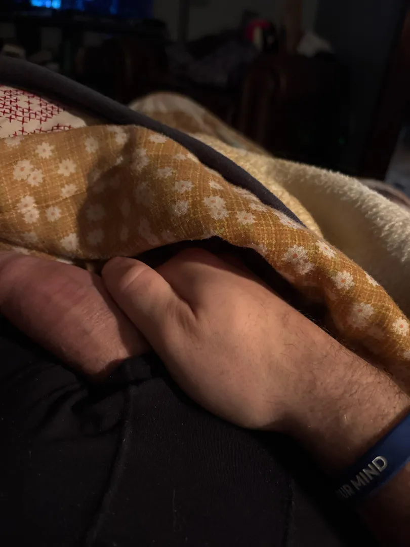 37 hung horny married muscle uniform for bro time. J_hunter6554