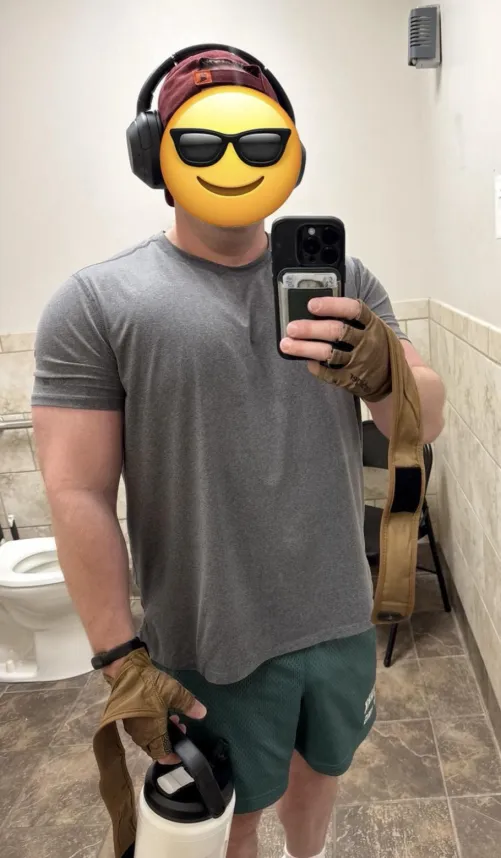 39 bi m looking for the right couple (Chesapeake)