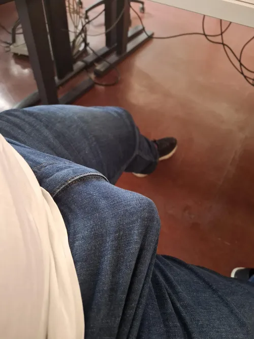 [44] officer alone in office....any female colleague or female volunteer out there?