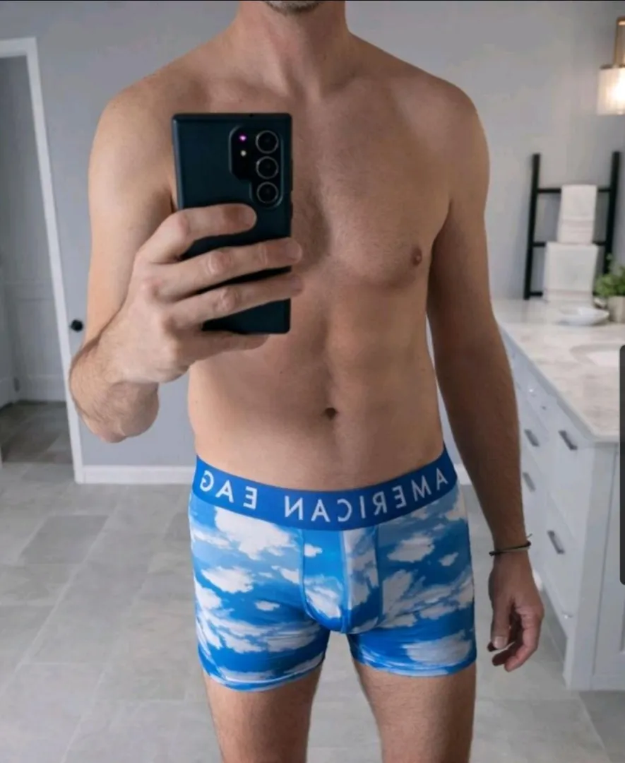 48 - looking for a twink/twunk top fwb