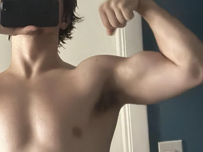 7 inches 6’0 and handsome hmu