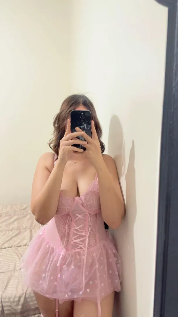 Bow down, for I am the queen of your desires