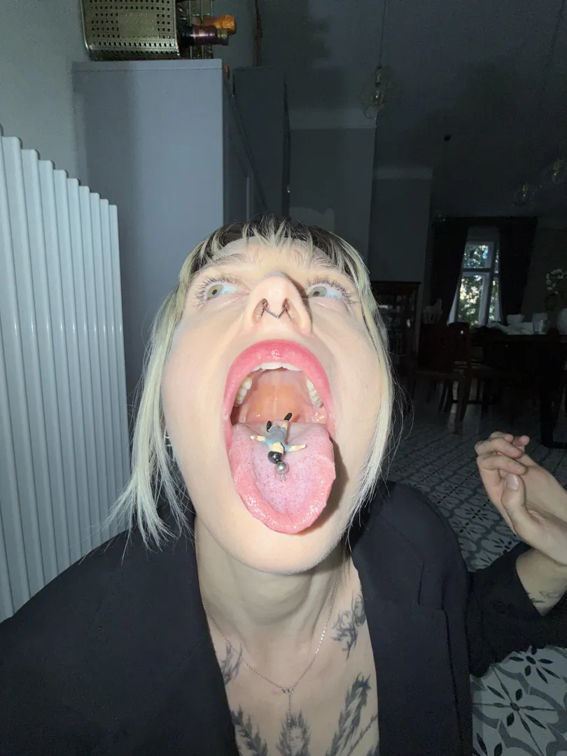 {f} look how good this little one looks on my tongue