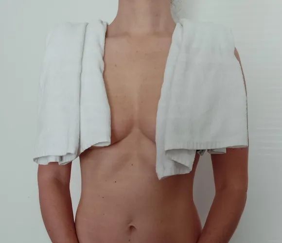 Ford Prefect waiting for hitchhike