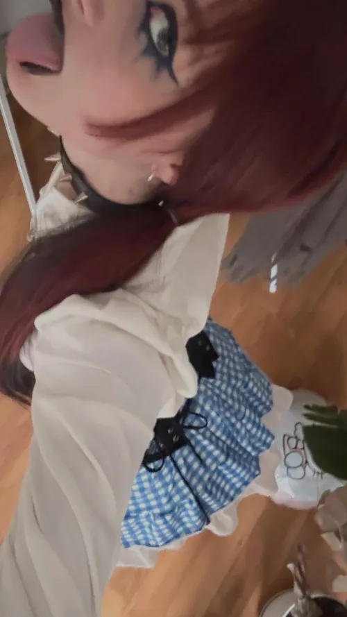 Free for fun tonight, had too much champagne today t,ele and grm: .lunacookiepie'.