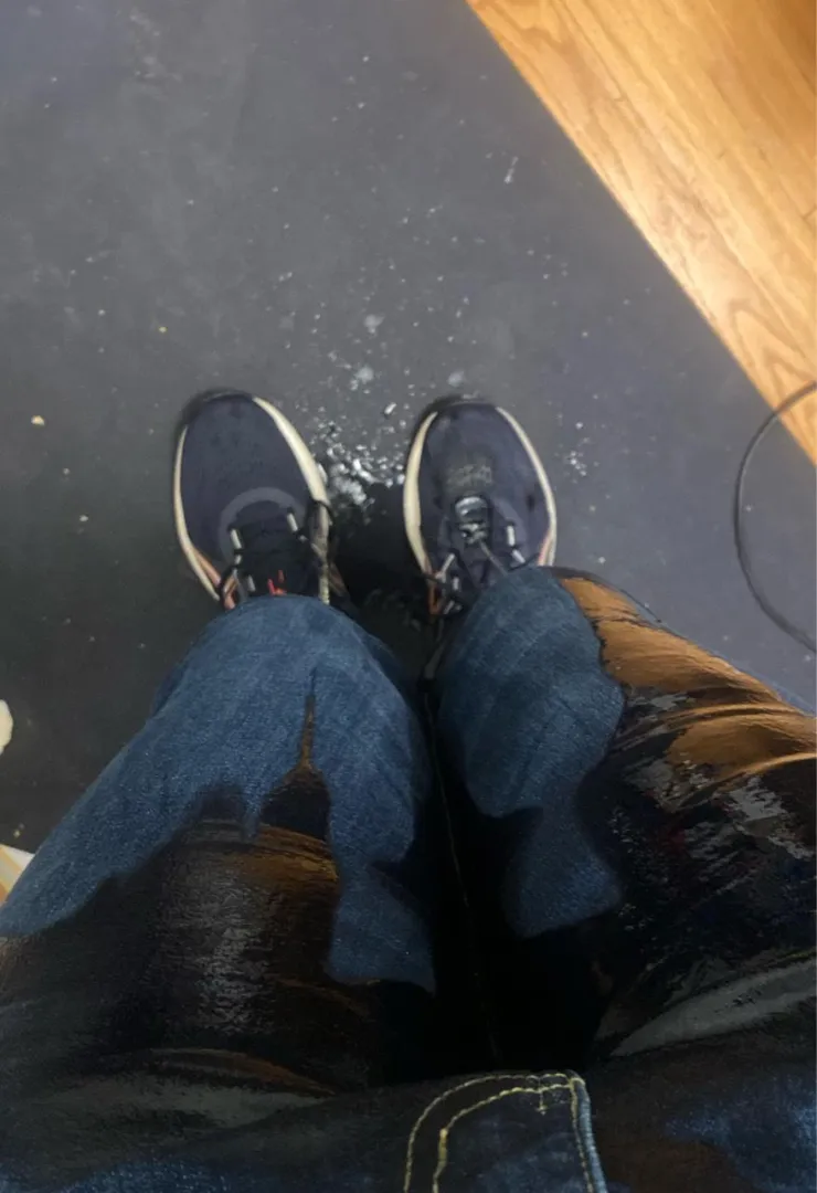 Had an accident in my tight jeans