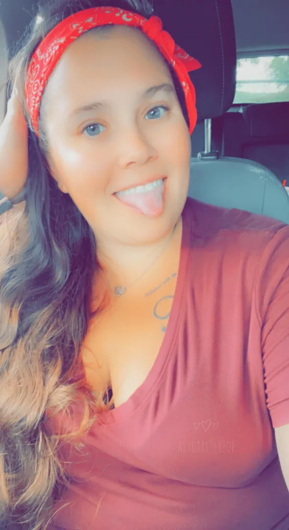 I got my OF back up again after some time off. It’s free for a short time 