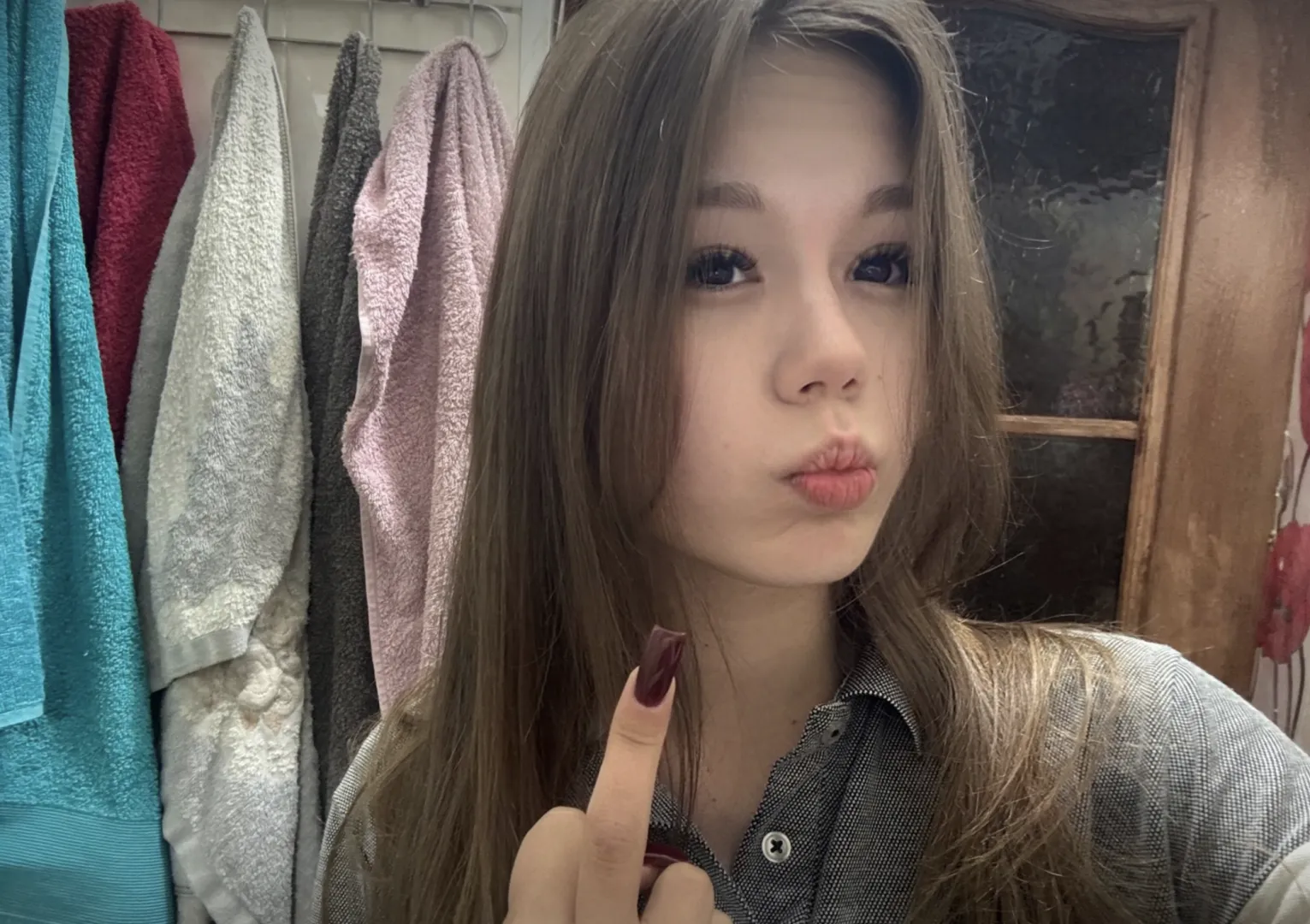 I know Daddy loves this type of selfie