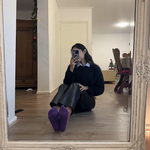I know you can’t get enough of my bright purple socks