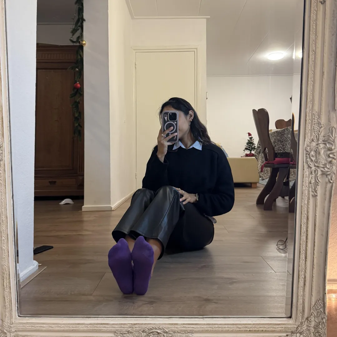 I know you can’t get enough of my bright purple socks