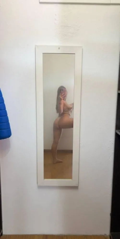 i spend all day perfecting recipes but i’m officially looking for a mature guy who knows how to handle a woman who is already preheated