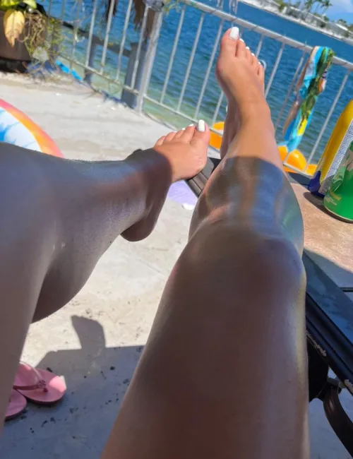 If you seen me in public would you take a glance?