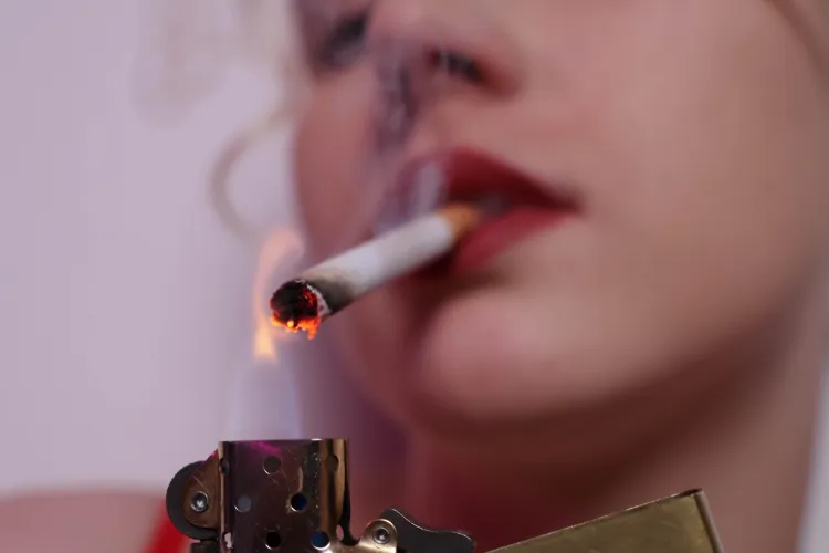 It's so hot that I just want to keep smoking more and more