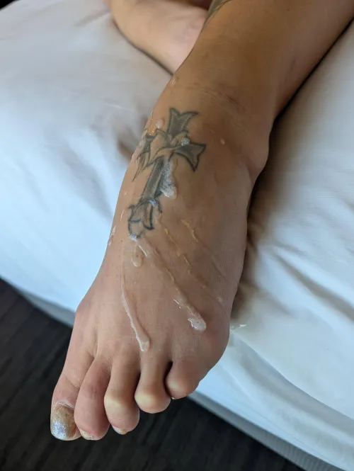 (mf4m)(40)(Palm springs) looking for a hottie to split roast my wife with me