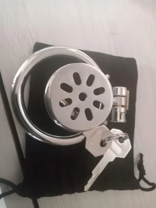 Se perdió el seguro , alguna solución? ?mem costo mucho conseguir mi jaula plana y se me extravió donde entra la llave, ayuda por favor 