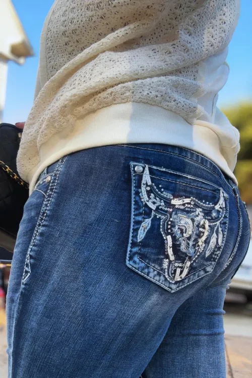 There’s something about curves in denim.