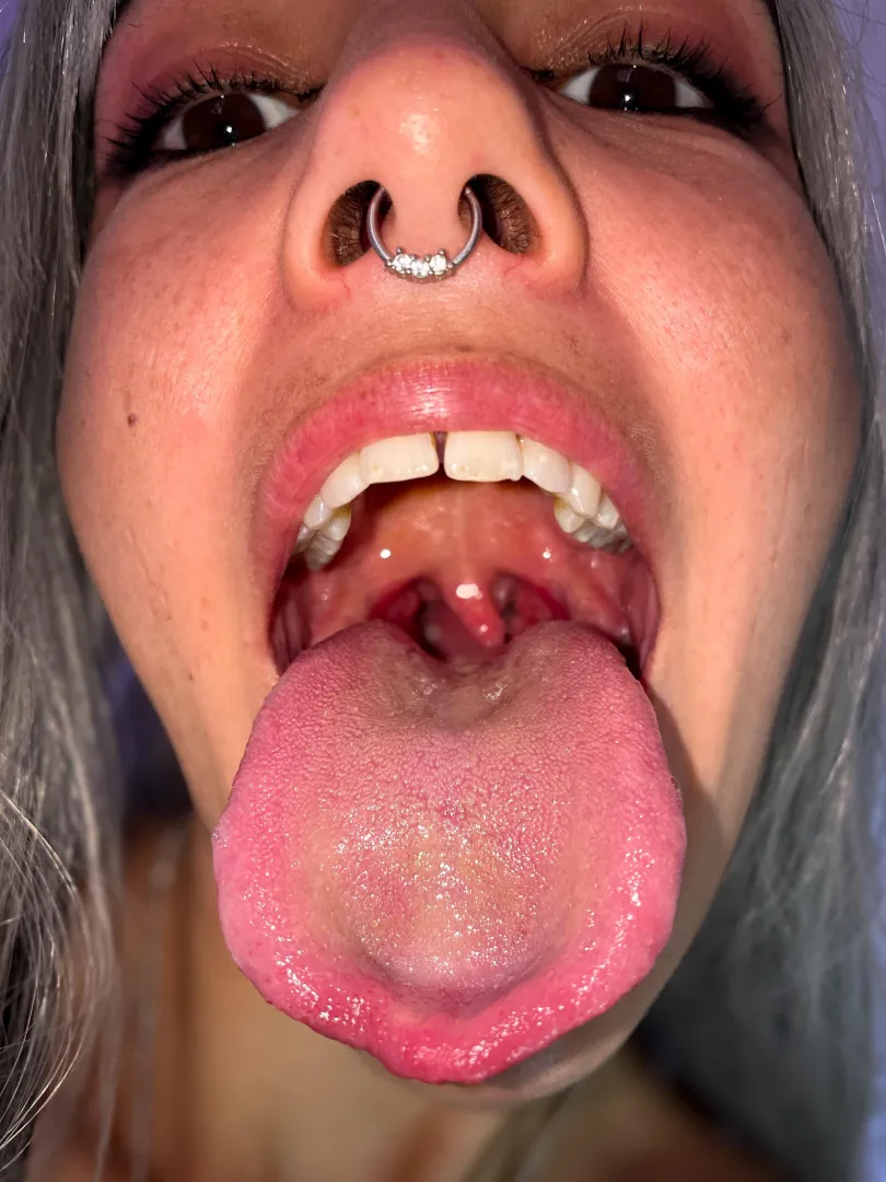 This is the door to your new home {f}