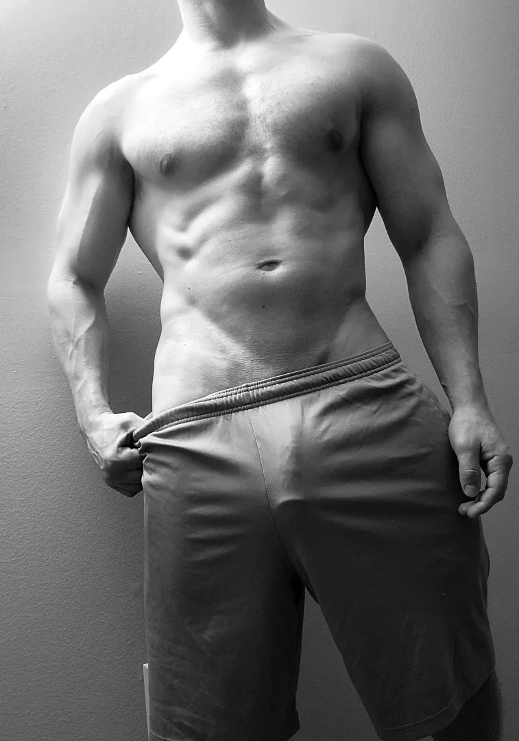 Wearing thin grey for a certain girl... don't be shy ;)