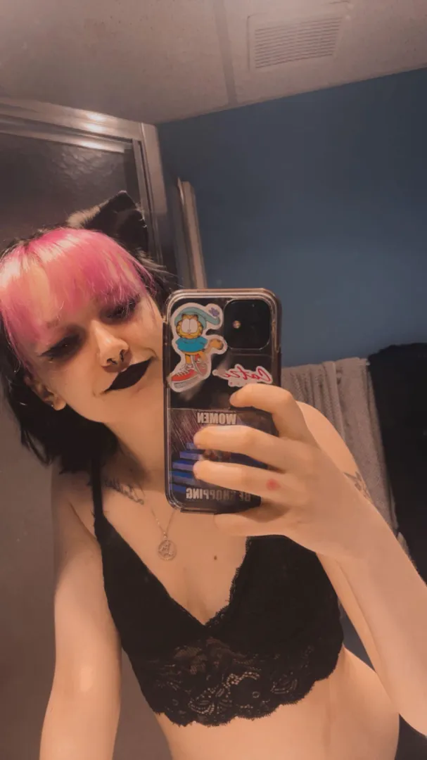 What color hair should I do next daddy? ;)