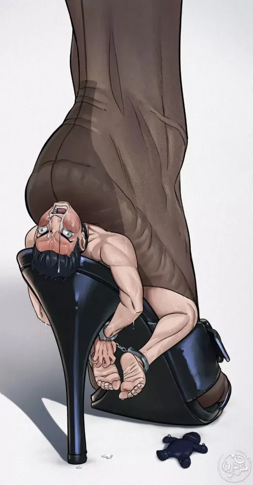 What to do with your shrunken ex hubby while you go out with your new boyfriend