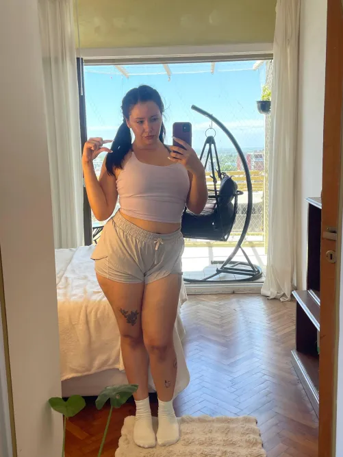 your tiny clitty can't please a curvy latina goddess like me u should feel ashamed...